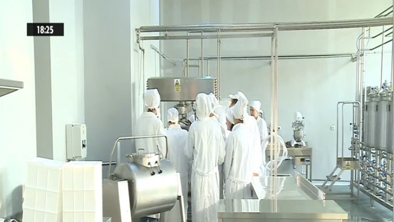 Laboratorul de unt si bere din facultate Imagine