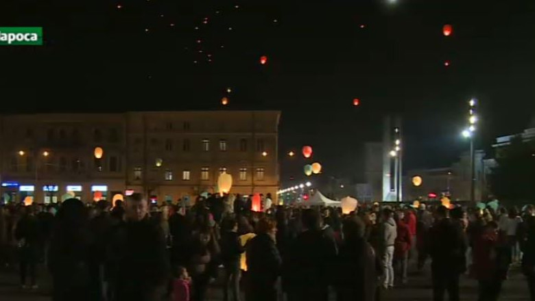 Lampioane in cinstea Regelui Mihai I Imagine