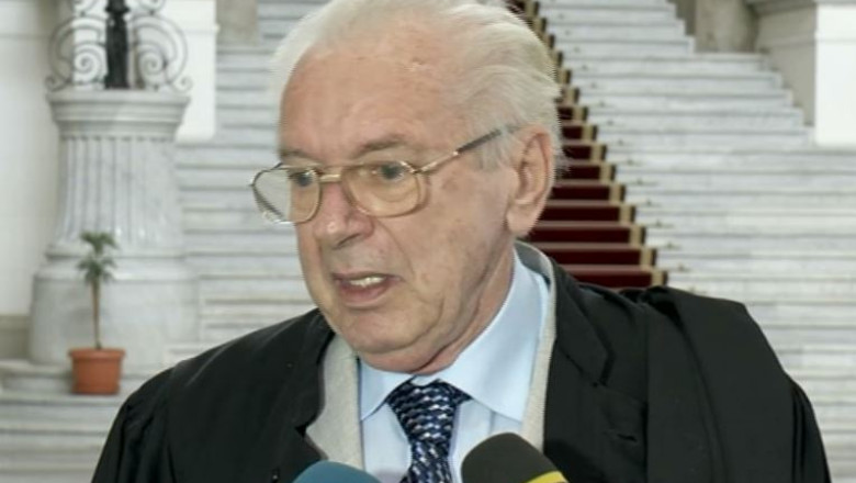 Laszlo Tokes vrea inapoi „Steaua Romaniei”. Lucian Bolcas: „Scopul este unul pur politic” Imagine