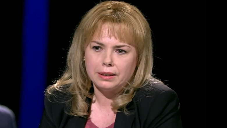 Lauda de sine nu miroase a bine sau cand FMI critica Guvernul si Guvernul intelege ca este laudat Imagine