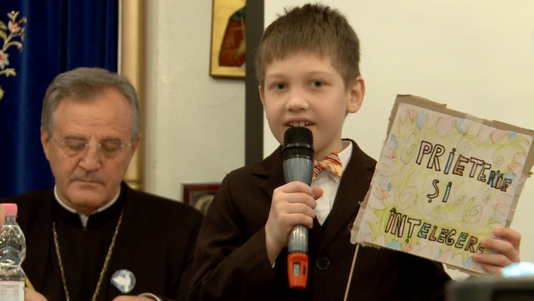 Lectie de siguranta. Elevii unei scoli din Iasi, invatati sa combata violenta Imagine