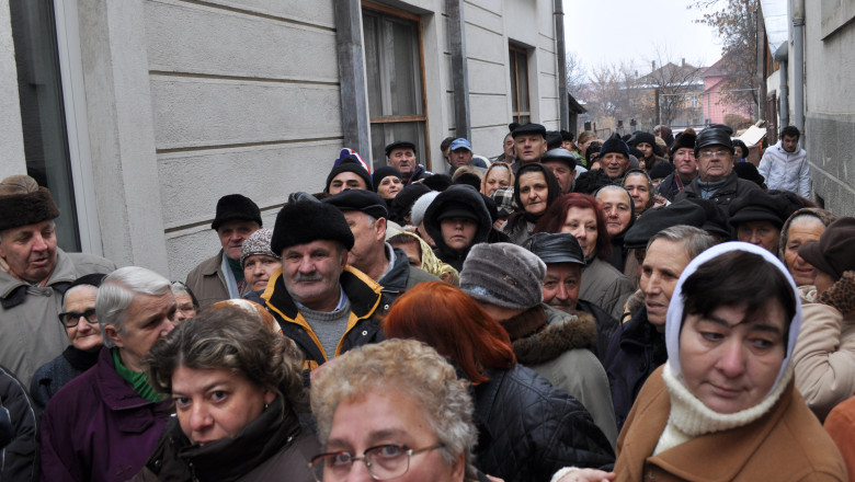 Legea pensiilor ar putea fi modificata din nou. Noi situatii in care va fi redusa varsta de pensionare  Imagine