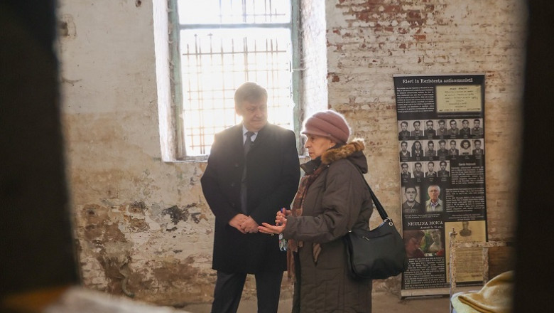 Lideri de la USR si PNL au transmis mesaje anticomuniste, in timp ce Crin Antonescu s-a intalnit cu o fosta detinuta din comunism Imagine