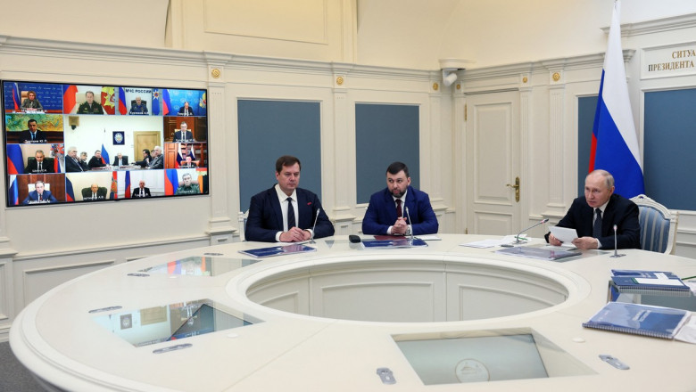 Liderii separatisti din Ucraina ar fi stat 10 zile in carantina inainte de a se intalni cu Putin Imagine