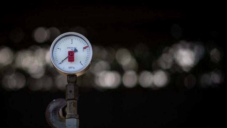 Liderii UE au decis ca interzicerea importului de petrol din Rusia sa se aplice dupa o perioada de gratie de 6 si 8 luni Imagine