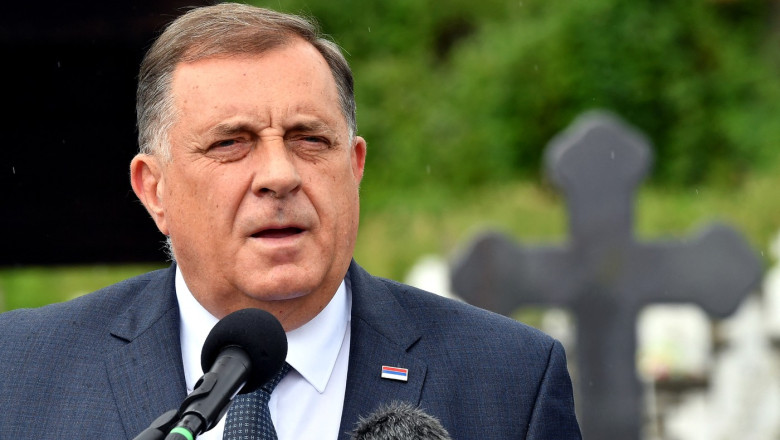 Liderul politic al sarbilor din Bosnia a mers din nou la Moscova, chiar daca este cautat de justitia din tara sa Imagine