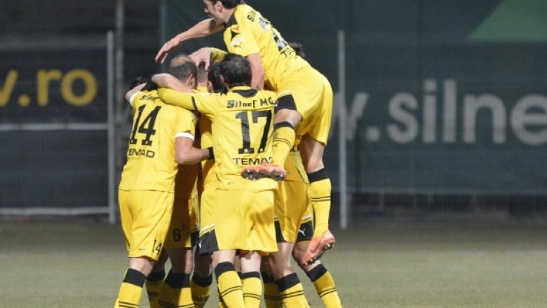 Liga 1. Corona - FC Brasov 1-2. Danalache si-a salvat echipa in derby-ul de sub Tampa Imagine