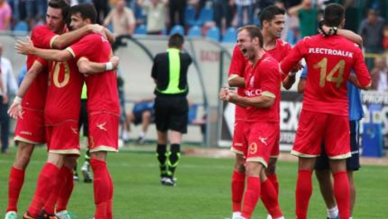 LIGA I. FC Botosani, tinuta in sah pe teren propriu de „U” Cluj Imagine