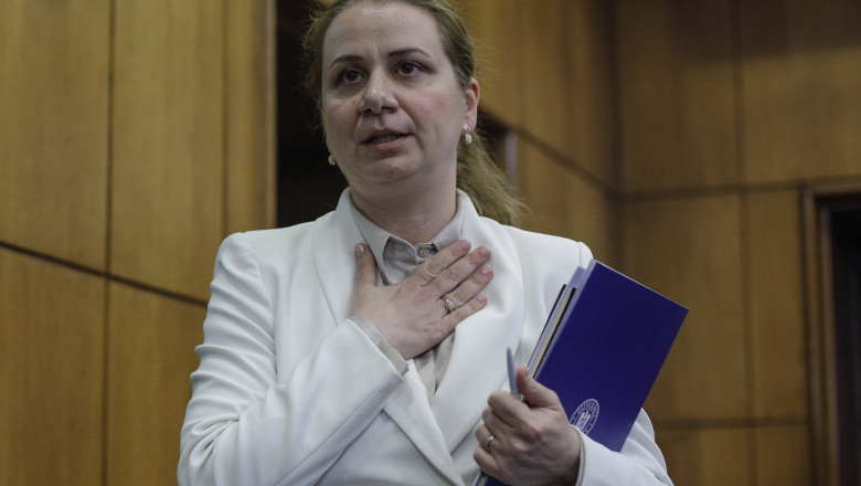Ligia Deca: Multi tineri nu trec de nivelul 2 in testele PISA, ceea ce inseamna ca nu pot utiliza cunostintele teoretice in viata reala Imagine