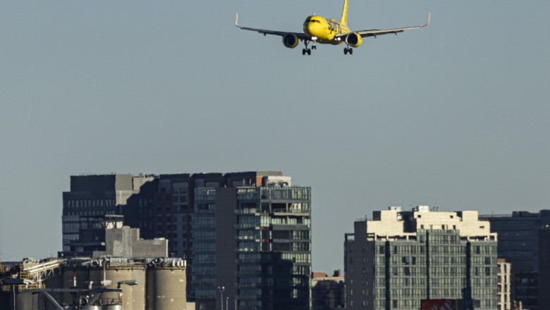 Linia aeriana low cost care schimba regulile: zbor refuzat daca ai tatuaje „ofensatoare” sau „haine transparente” Imagine