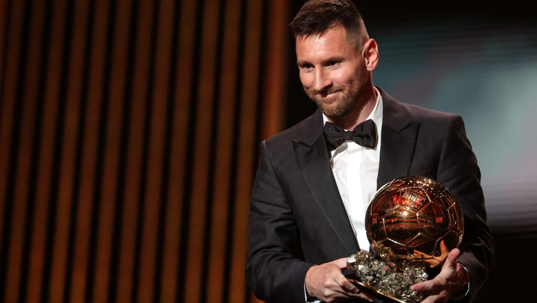Lionel Messi a castigat Balonul de Aur pentru a opta oara Imagine