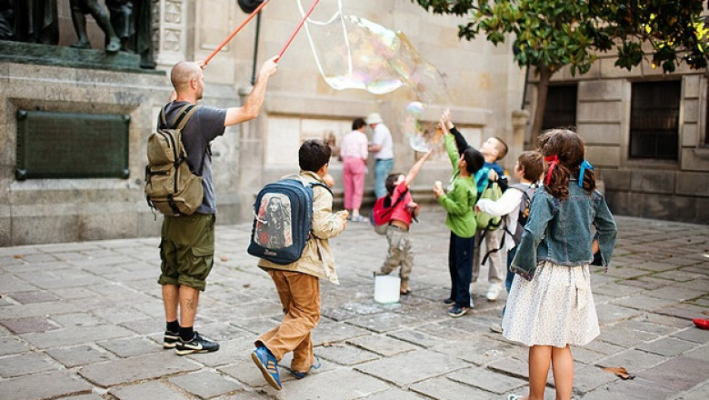 Lipsa cadrelor didactice obliga Ministerul Educatiei sa angajeze studenti Imagine