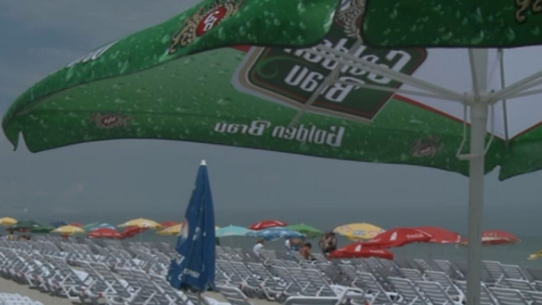 Litoral. Erau asteptati 100.000 de turisti si au venit doar 10.000 Imagine