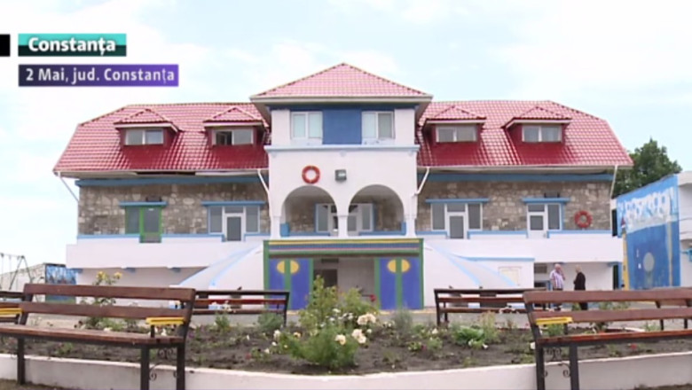 Litoralul isi asteapta copiii. La inceputul saptamanii copiii incep sa ajunga la mare Imagine