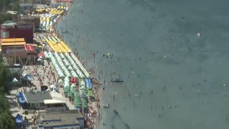 Litoralul petrecaretilor Imagine