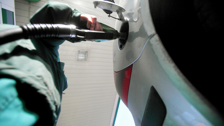 Litrul de benzina si motorina ar putea ajunge in vara la 7 lei Imagine