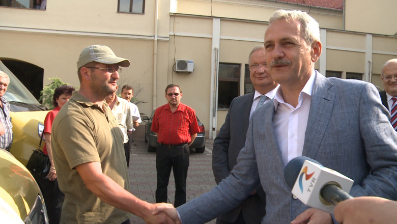 Liviu Dragnea a adus in Bihor cheile a 10 microbuze scolare Imagine