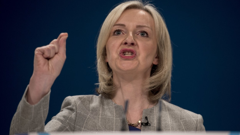 Liz Truss: Mobilizarea rusilor si amenintarile fictive arata ca Putin a fost pacalit de ucraineni Imagine