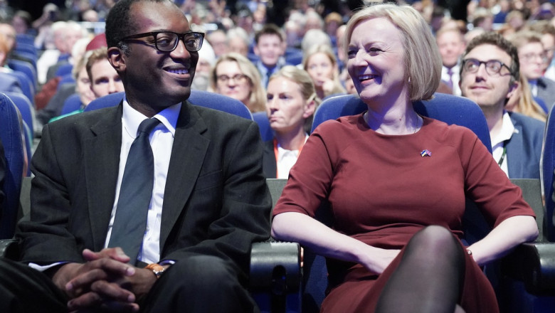 Liz Truss si-a demis ministrul de finante inainte de un anunt dificil. In locul lui l-a numit pe un fost rival la sefia partidului Imagine