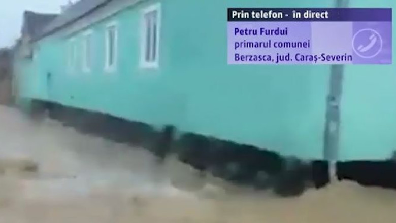 Localitate izolata, din cauza alunecarilor de teren. Drumul comunal Berzasca - Bigar, blocat Imagine