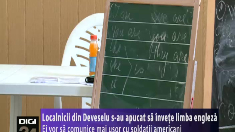 Localnicii din Deveselu s-au apucat sa invete limba engleza. Vor sa comunice mai usor cu soldatii americani Imagine