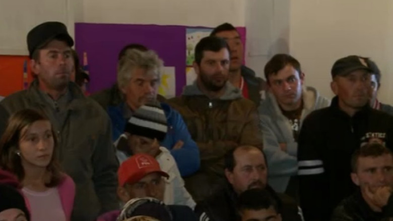 Localnicii din Pungesti, acuzati de fals. Primarul a depus o plangere la politie Imagine