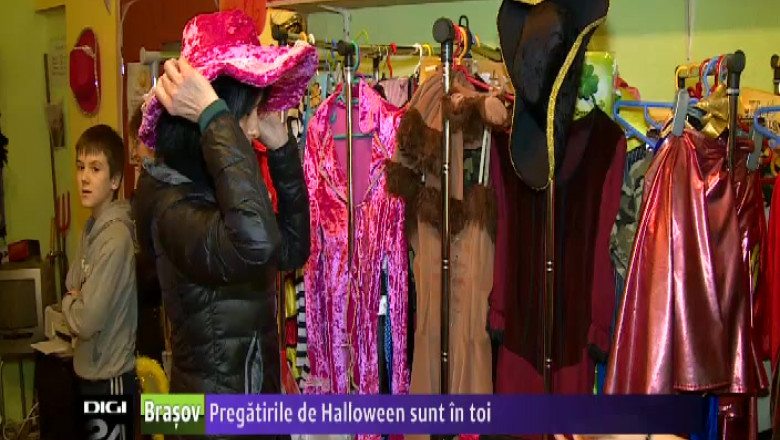 Localurile din oras, pregatite de Halloween Imagine