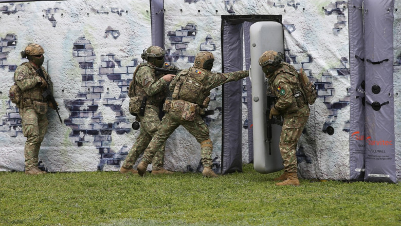 Loctiitorul sefului armatei romane: „Tehnologia va fi tot mai populara in armata, dar nu va putea inlocui oamenii” Imagine