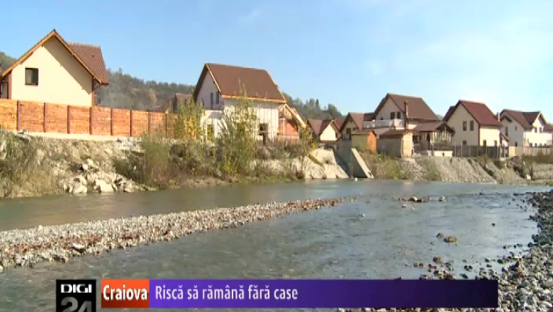 Locuinte si anexe construite in zone inundabile, in judetul Valcea Imagine