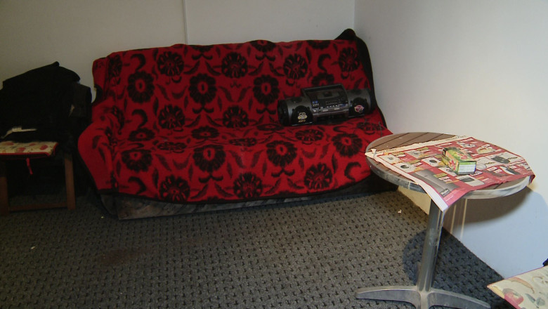 Locuinte underground la Galati Imagine