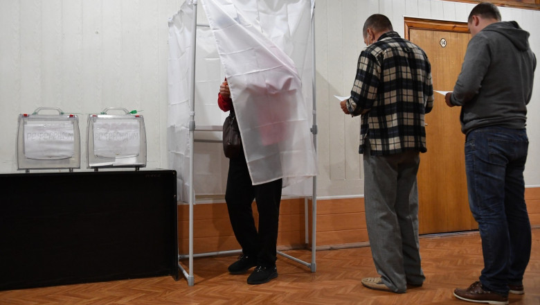 Locuitorii din Melitopol se tem ca vor fi luati in armata rusa dupa referendumul ilegal organizat de Rusia (primarul orasului) Imagine
