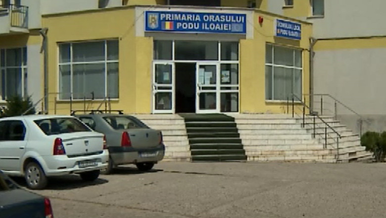 Locuitorii din Podu Iloaiei, sufocati de gunoaiele din oras neridicate de doua saptamani Imagine