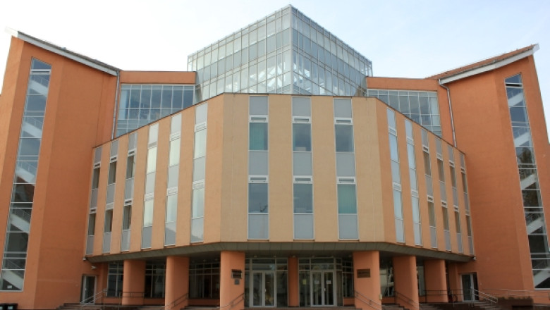 Locuri de munca in multinationale pentru studenti. Bursa de joburi la Universitatea din Oradea Imagine