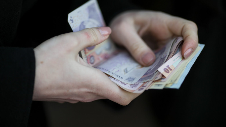 Lovitura pentru romanii cu salariul minim. Venitul lor ar putea sa scada din ianuarie Imagine