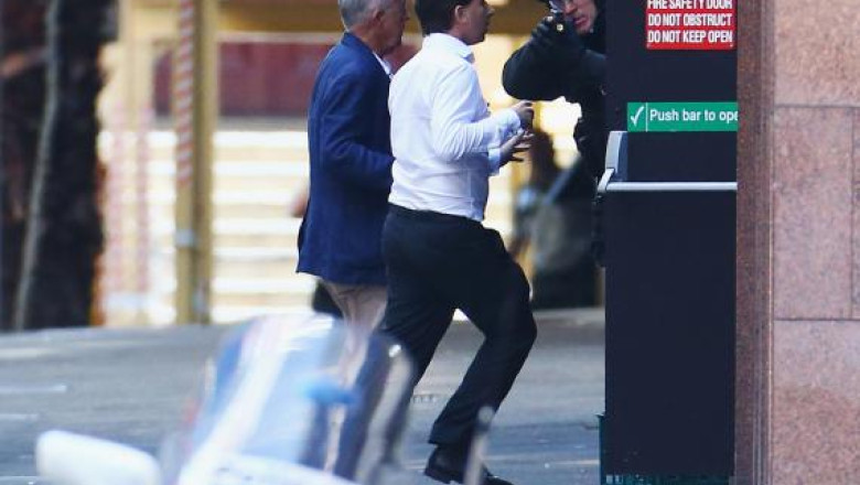 Luare de ostatici intr-o cafenea din Sydney. Marturia unei romance stabilite in Australia Imagine