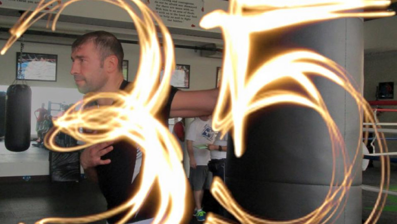 Lucian Bute implineste 35 de ani Imagine