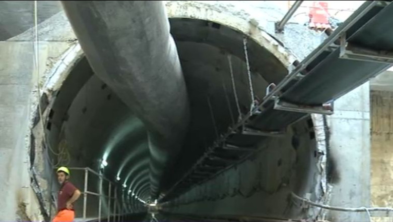 Lucrarile la metroul din Drumul Taberei s-au reluat la capacitate maxima Imagine