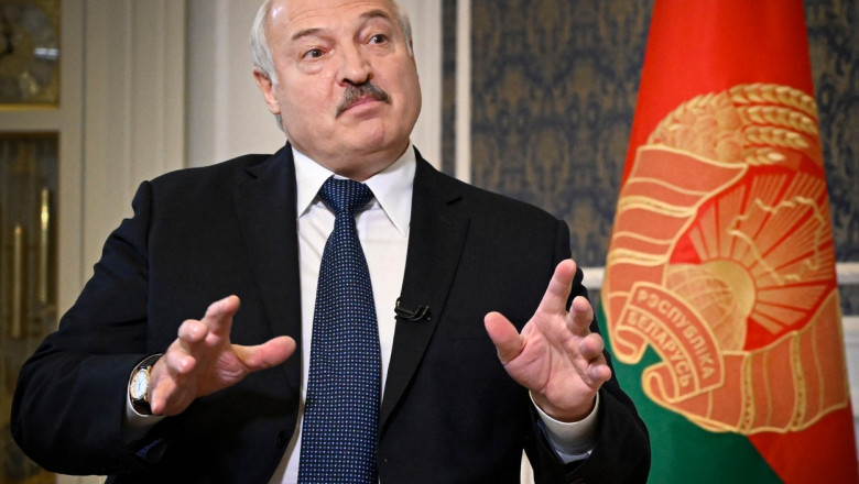 Lukasenko anunta ca a interzis inflatia in Belarus Imagine