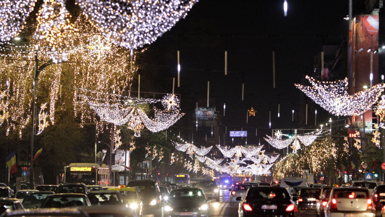 Luminitele de sarbatori din centrul Capitalei se sting o ora in aceasta seara, in semn de solidaritate cu Ucraina Imagine