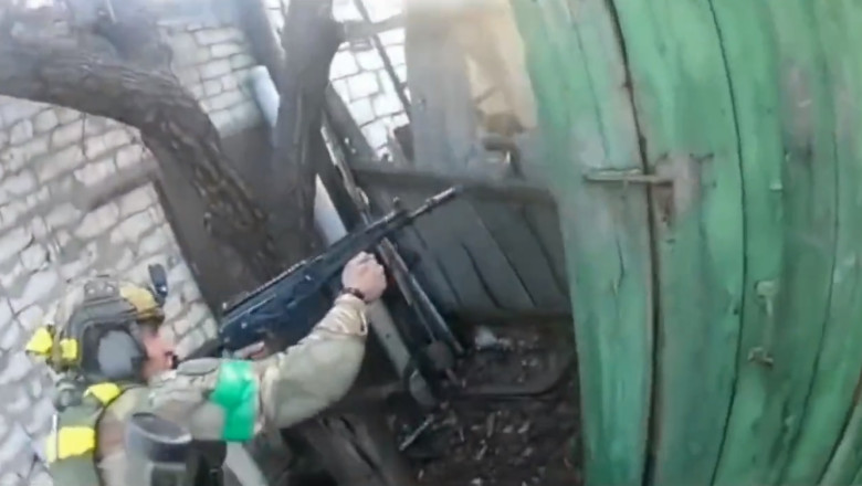 Lupta pe blocuri, in Bahmut. Imagini filmate de soldati ucraineni. Cum arata orasul pe care armata lui Putin se chinuie sa-l cucereasca Imagine