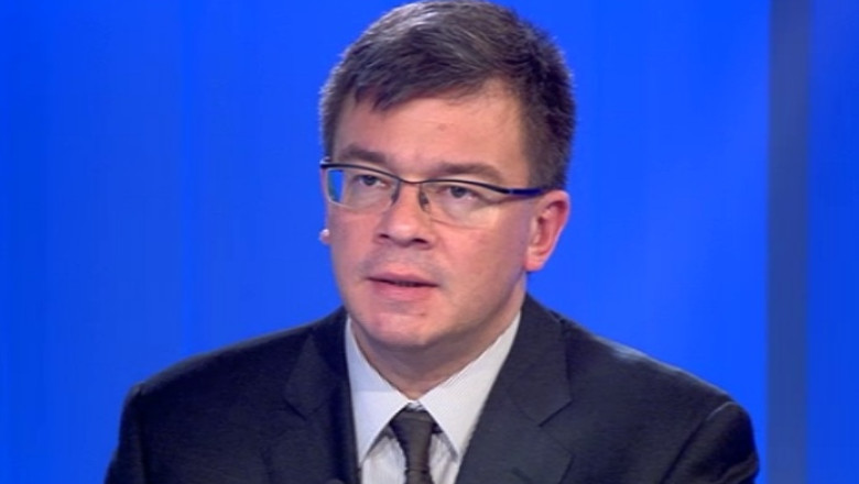 M.R. Ungureanu: Romania ar fi trebuit sa-si retraga ambasadorul de la Moscova Imagine