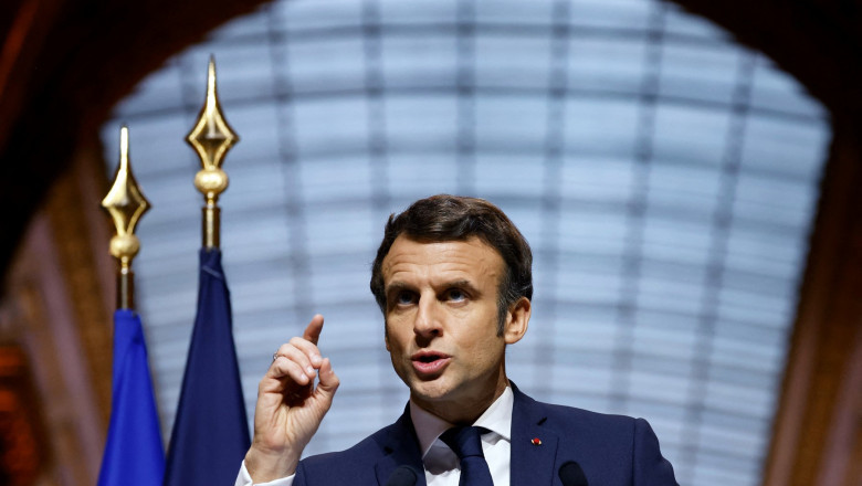 Macron i-a numit „complet idioti” pe liderii unei tari, declansand un conflict diplomatic. De la ce a pornit scandalul Imagine