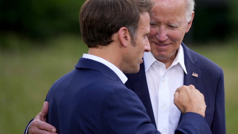 Macron i-a spus lui Biden ca tarile OPEC isi pot mari foarte putin productia de petrol Imagine