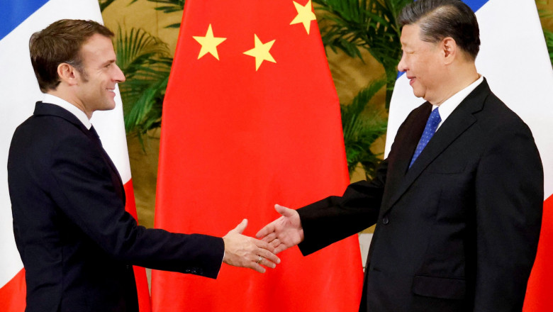 Macron si Biden vor ca Xi Jinping sa ajute la gasirea unei solutii pentru razboiul din Ucraina. Presedintele francez a ajuns in China Imagine