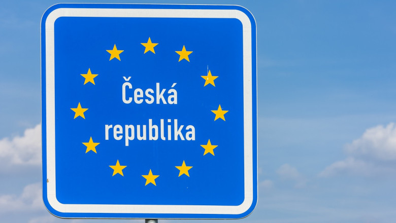 MAE a emis o atentionare de calatorie pentru romanii care calatoresc in Cehia, din cauza incendiilor de vegetatie Imagine