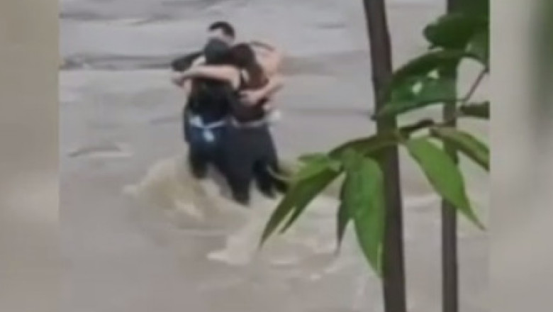 MAE confirma cetatenia romana a doua dintre cele trei persoane luate de ape in Italia Imagine