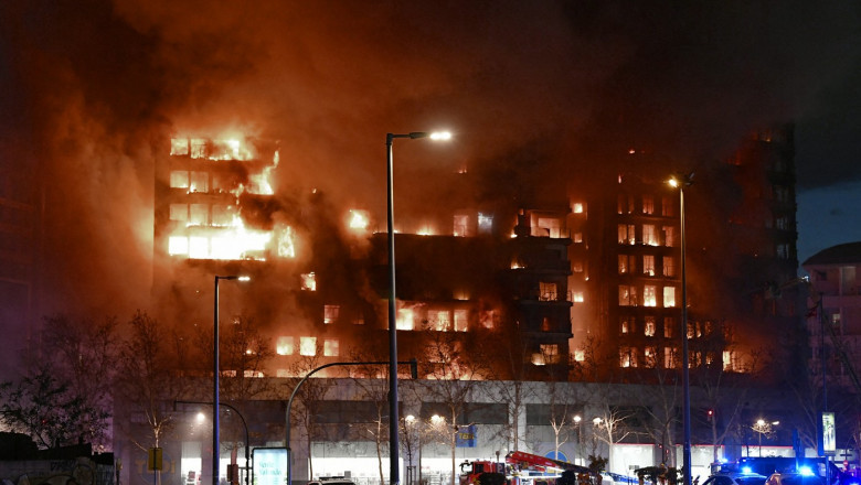 MAE: Doi romani au murit in incendiul din Valencia Imagine