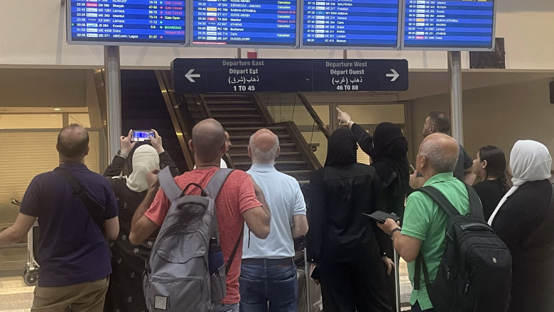 MAE recomanda evitarea calatoriilor in Liban, iar cei care sunt deja acolo sa plece imediat. Zboruri anulate pe aeroportul din Beirut Imagine