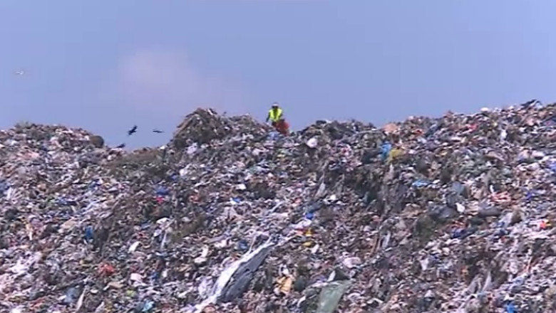 Mafia de la groapa de gunoi. Primarul din Popesti - Leordeni vrea sa rezilieze contractul cu italienii Imagine