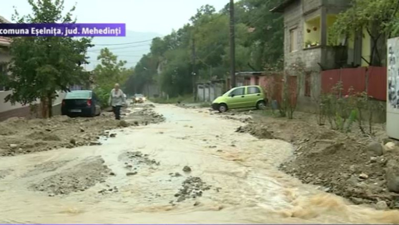 Magazinele din Orsova si Eselnita sunt goale. Doua drumuri din judetul Mehedinti, blocate aproape 20 de ore Imagine
